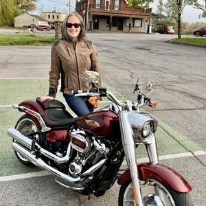 Meet your Posher, Suzanne